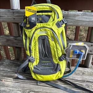 New w/tags Camelbak Mule NV